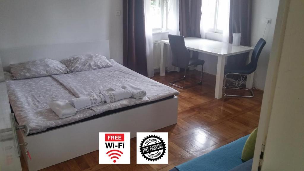 & Murgle Hostel *